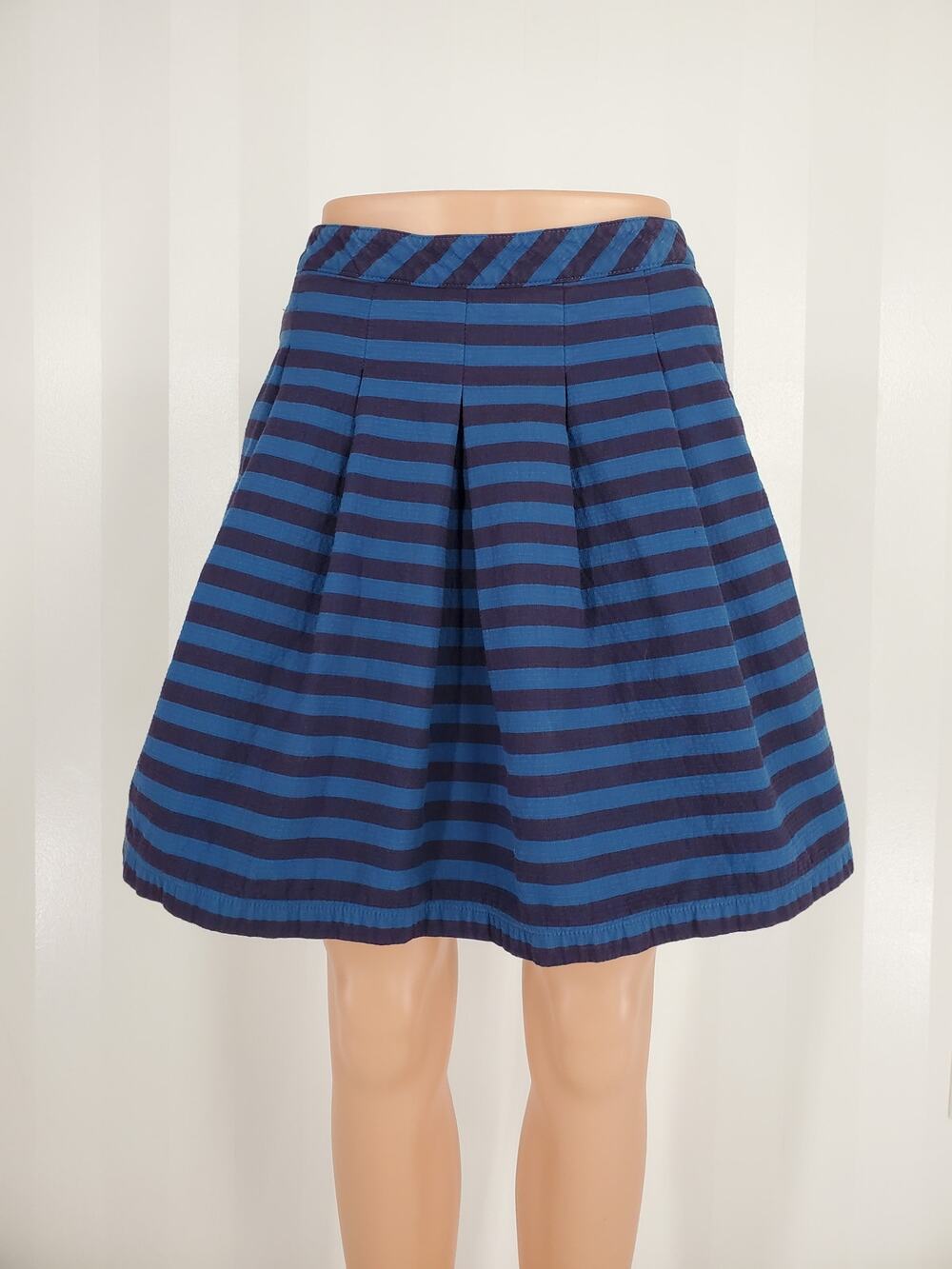 GAP Blue & Navy Striped Pleated Mini Skirt Sz 4 Lined